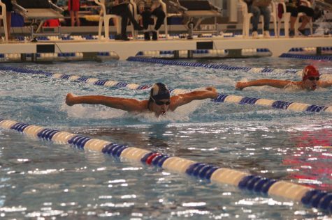 Juniors Lauren Cramer and Ellie Dingwall, along with sophomores Meghan Khubbar, Carla Araujo, and Natosha Clark advanced to girls JV Districts.