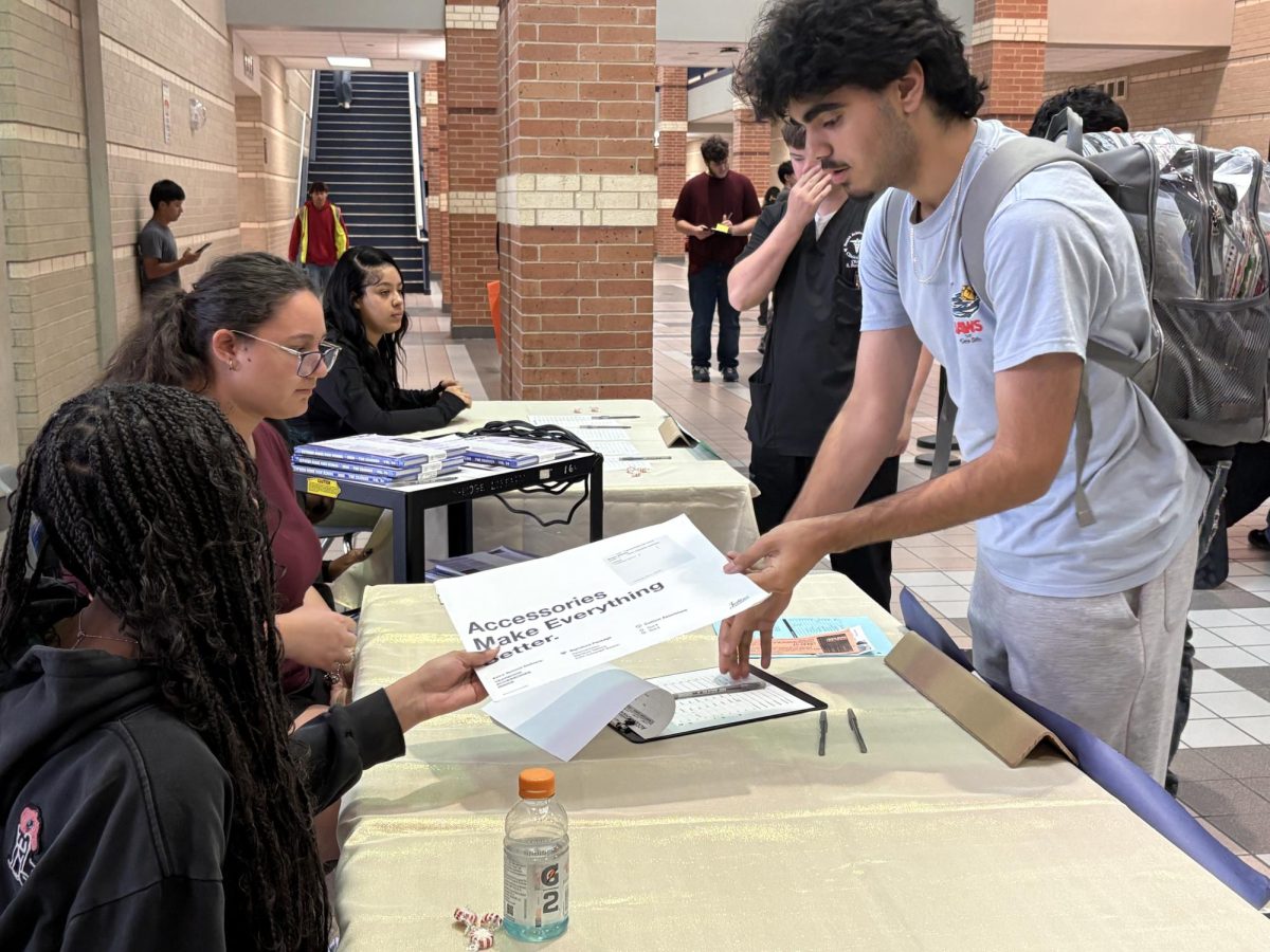 Yearbook Distribution Day (photos)